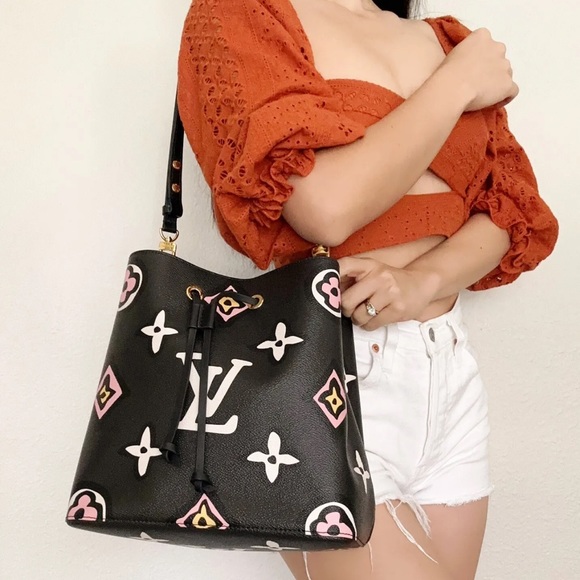 Louis Vuitton Neo Noe Black Bucket Bag Wild at Heart Giant Monogram MK Leopard - Picture 2 of 11